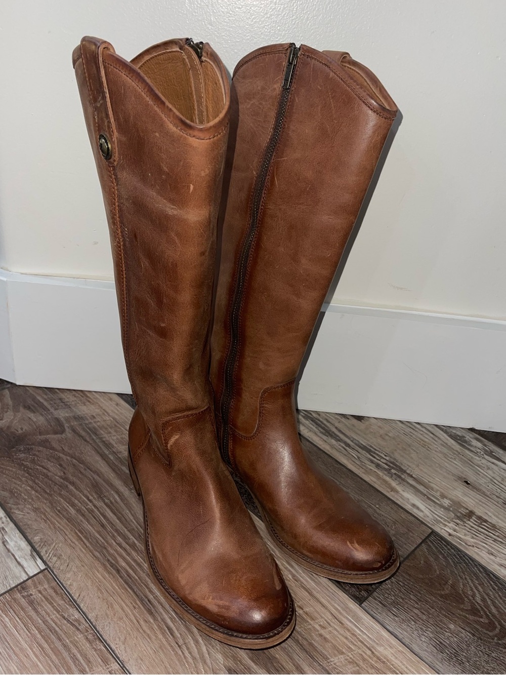 FRYE MELISSA BUTTON INSIDE ZIP COGNAC LEATHER RIDING KNEE BOOTS Size 8